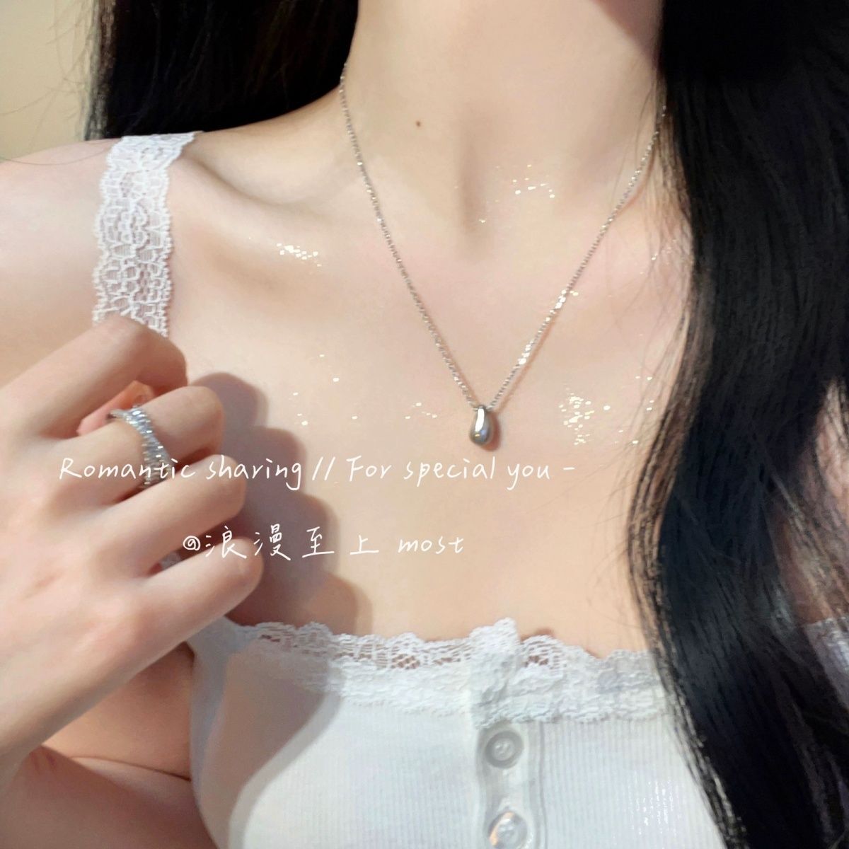 小水滴鈦鋼項鍊女夏輕奢小眾鎖骨鏈女高級感吊墜配飾新款