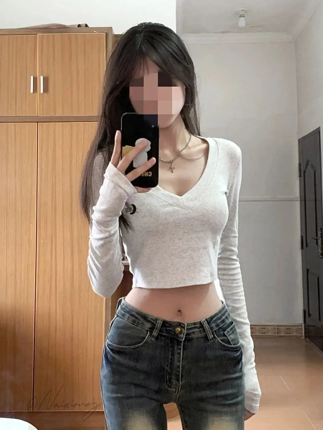 美式復古印花短款長袖t恤女秋季新款修身顯瘦甜辣妹別致打底上衣
