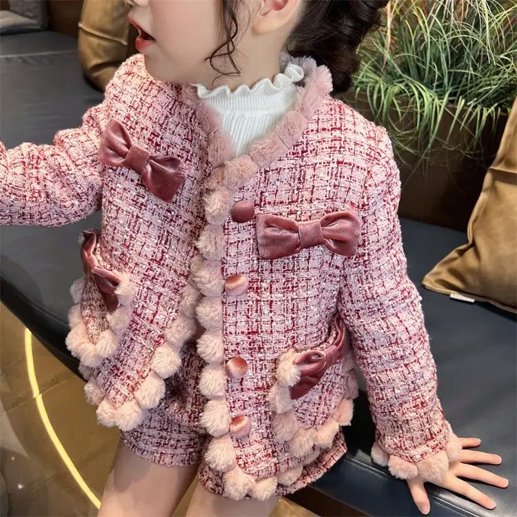 Girls' coats, little fragrant little princess, stylish winter thickened tops, 2023 autumn and winter warm girls' autumn and winter clothes