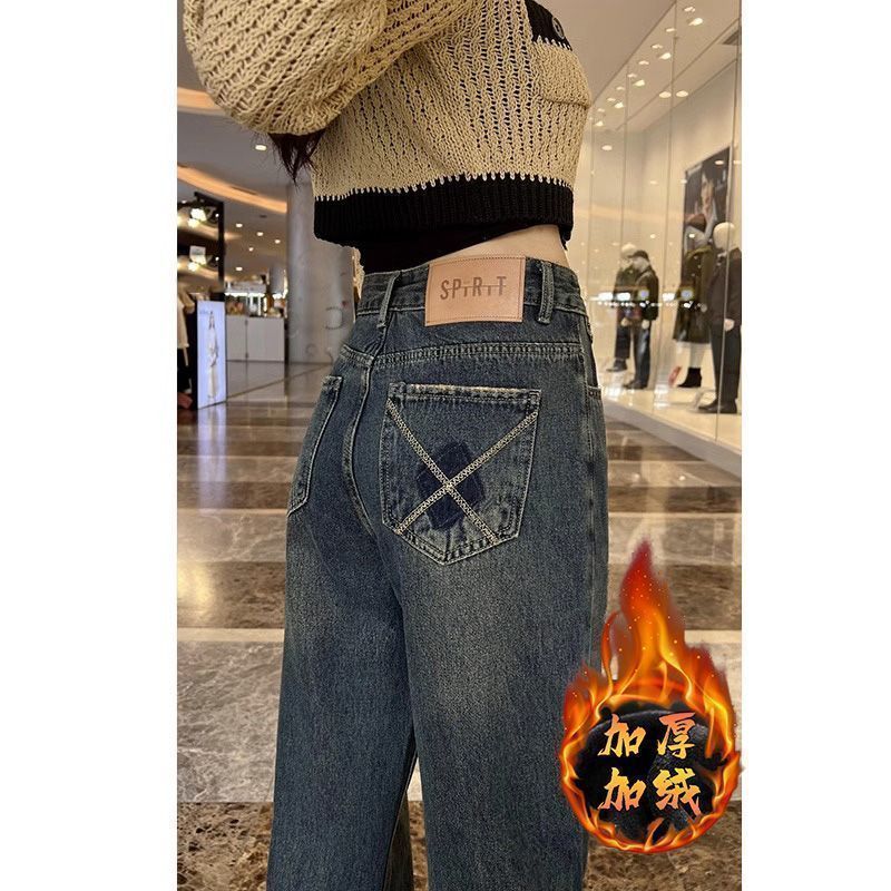 2023年秋冬新款大碼加絨闊腿牛仔褲女刺繡復古高腰寬鬆直筒褲子潮