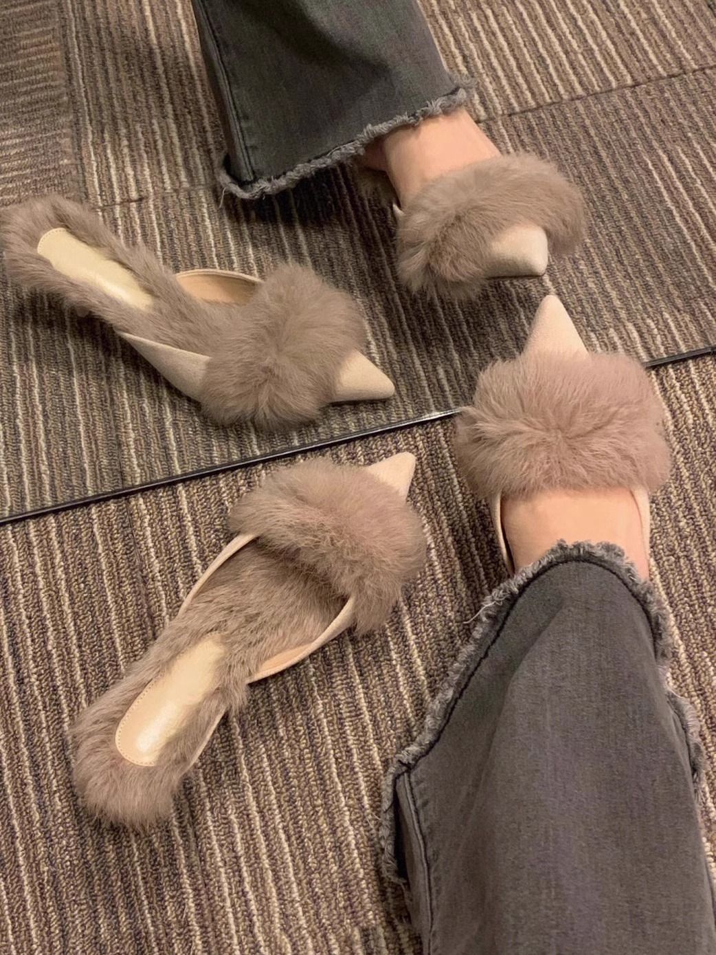 Autumn and winter 2023 new pointed toe fur warm stiletto high heel half slippers women's toe mink fur mule shoes slippers