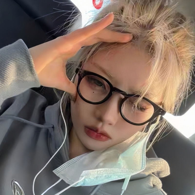 Internet celebrity black glasses with the same black frame ins retro degree thick frame plain frame myopia round face blue light