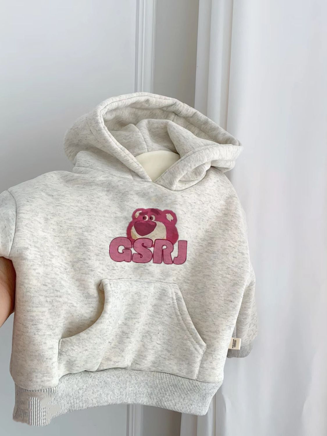 Children's clothing children's pure cotton autumn and winter new style strawberry 2023 hooded plus velvet thickened loose tops and sweatshirts for men and women