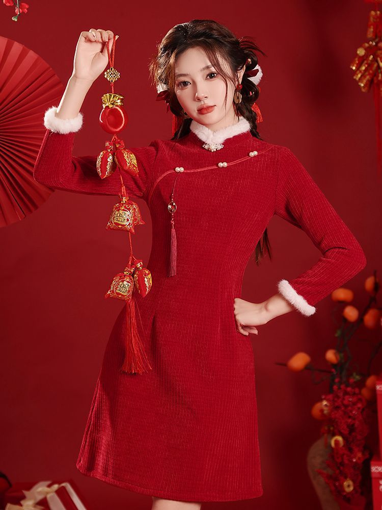 酒紅色旗袍冬季新款2023年小個子國風拜年服唐裝女短款新娘敬酒服