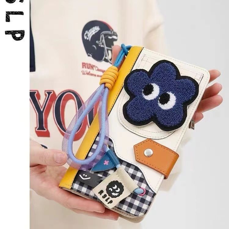 2023 new long zippered coin purse with multiple card slots and integrated cute cartoon girl’s heart is funny