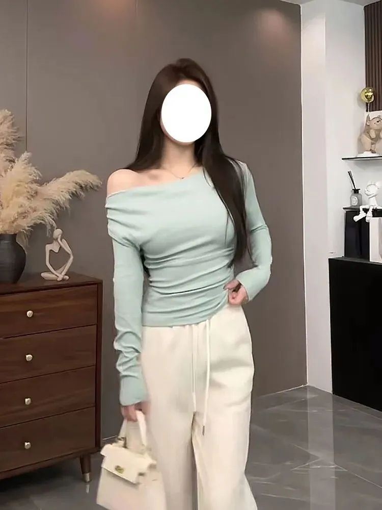 純欲性感溫柔一字肩上衣女秋冬修身顯瘦純色露肩長袖T恤