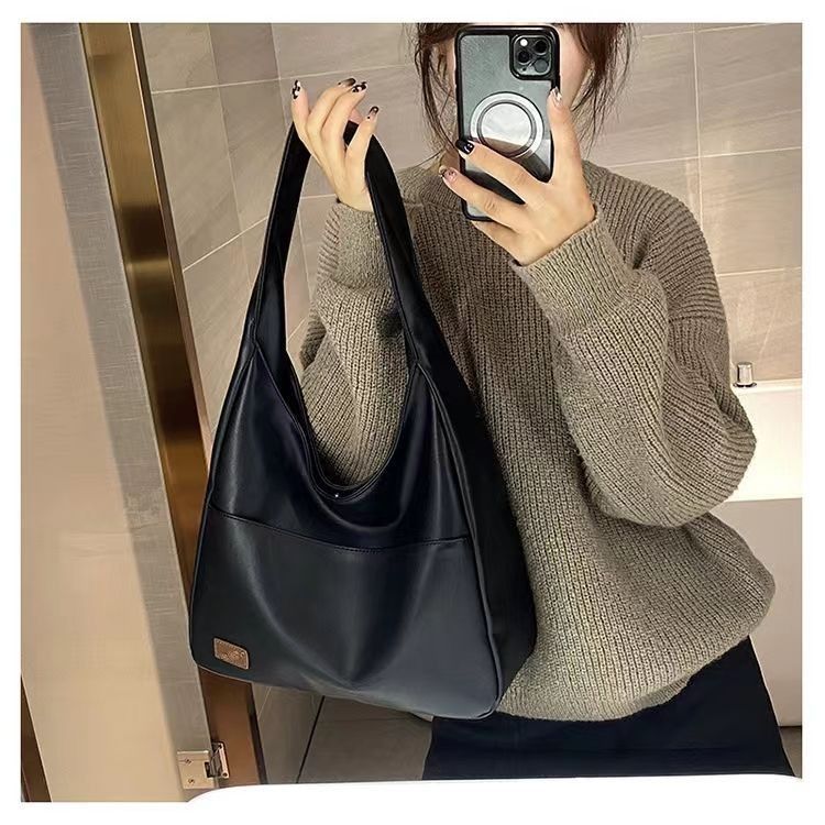 大容量包包女2024新款秋冬軟皮水桶包通勤托特包大學生上課單肩包