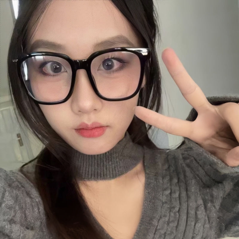 Winter style) black-framed internet celebrity plain-faced artifact glasses, Korean style trendy blue light myopia plain glasses, can be equipped with prescription radiation protection