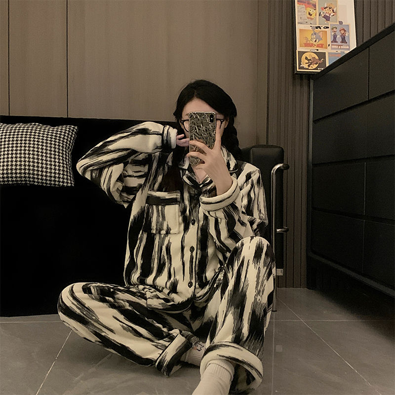 The story of the flower season ink striped coral velvet pajamas for women in autumn and winter long-sleeved trousers for men and women high-end home wear