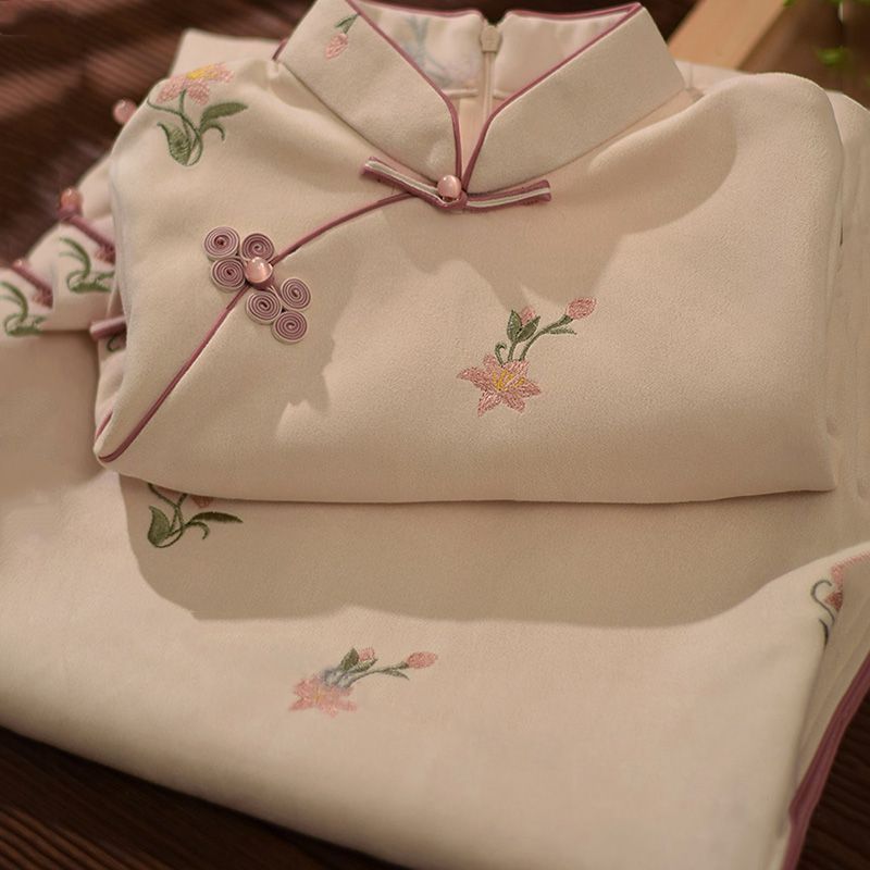 刺繡鹿皮絨高級感小個子復古改良旗袍2023秋冬少女年輕款高端氣質