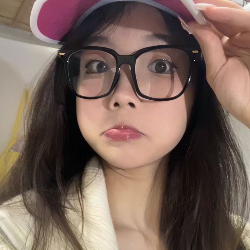Internet celebrity artifact black frame plain glasses Korean version trendy blue light can be equipped with myopia flat glasses to prevent radiation and make you slim