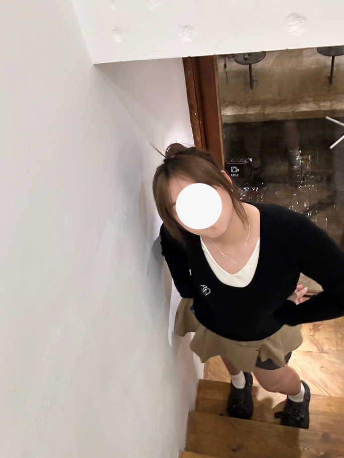 V領假兩件長袖打底衫女小眾秋冬季2023新款設計感別致上衣