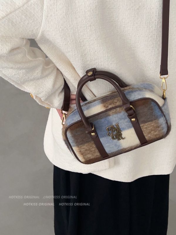 Wool Plaid Bowling Bag Women's Autumn and Winter 2023 New Single Shoulder Crossbody Bag Versatile Retro Handheld Small Square Bag