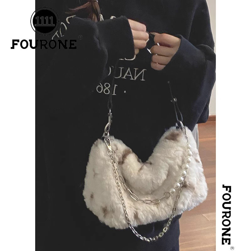 Plush bag women's new trendy Korean chain armpit bag versatile ins portable crossbody furry bag