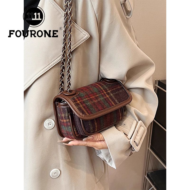 This year's popular bags for women are new plaid woolen shoulder small square bags, high-end chain crossbody bags