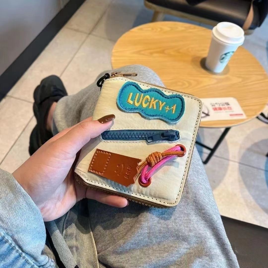 2023 new ins Korean style short zipper multi-card slot wallet cute girly heart niche design card holder
