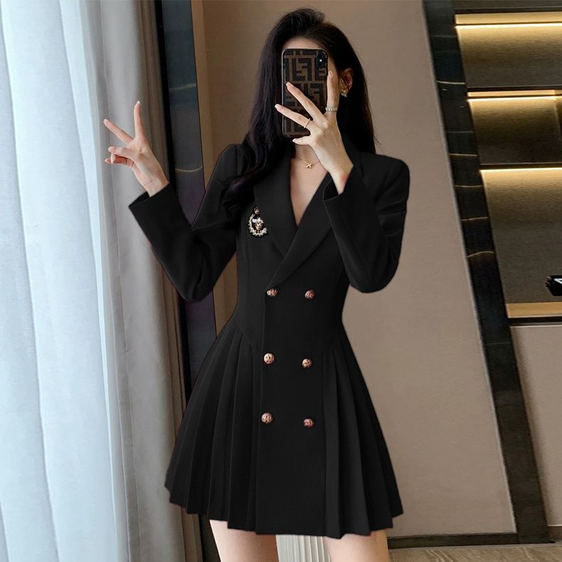 法式赫本風西裝連衣裙女春秋季2024新款氣質中長款修身收腰百褶裙