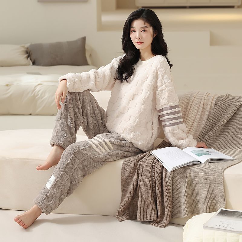 高顏值外穿睡衣年輕女士秋冬季珊瑚絨加絨加厚細絨保暖法蘭絨ins
