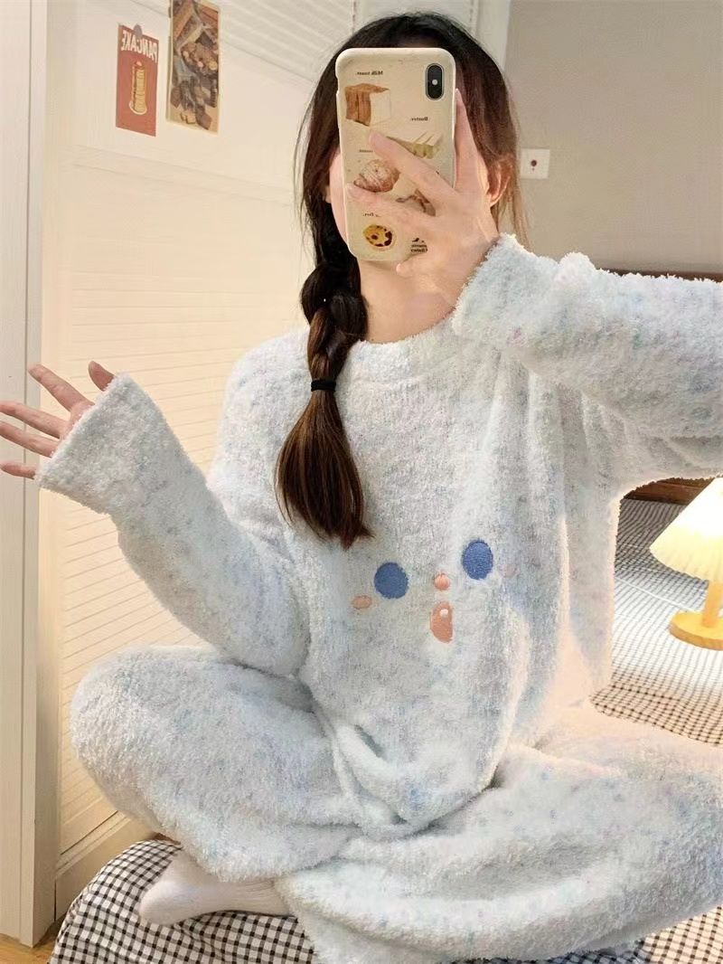 2023年新款可愛睡衣女冬季珊瑚絨加厚半邊絨可外穿毛絨家居服套裝