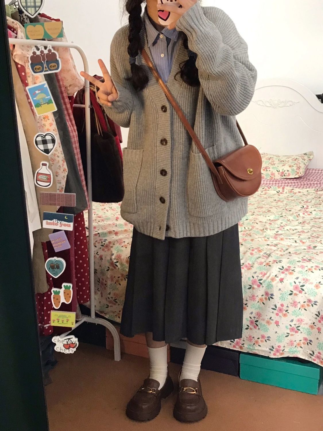 Autumn and winter stylish gray knitted cardigan coat sweater for women versatile loose slimming Korean version lazy style ins