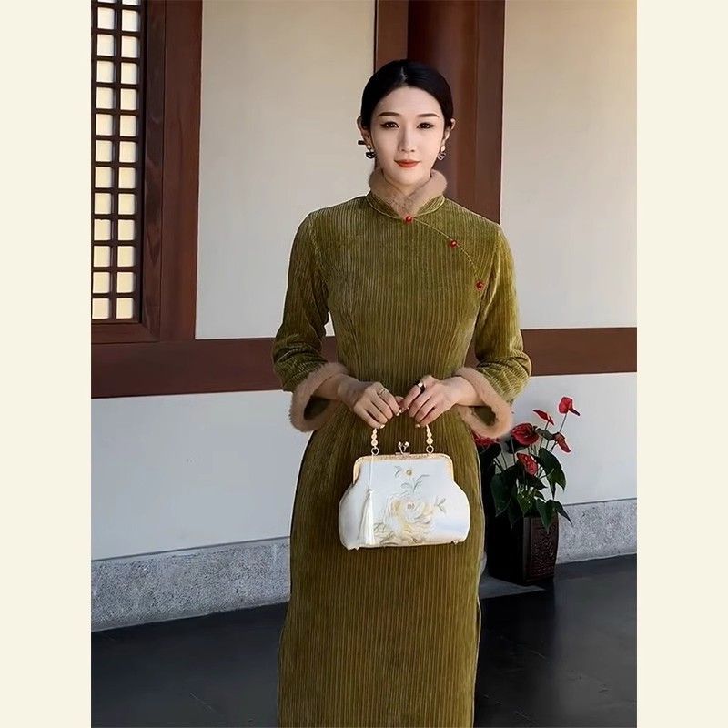 新中式國風年輕款加絨加厚毛邊收腰端莊大氣優雅旗袍連衣裙女秋冬