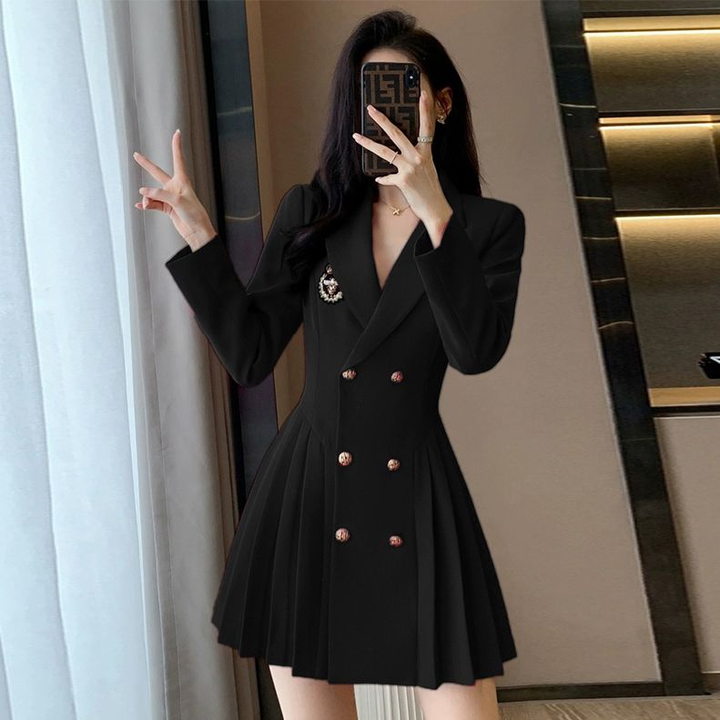 Black suit dress for women 2024 new style small high-end age-reducing mid-length professional suit pleated skirt