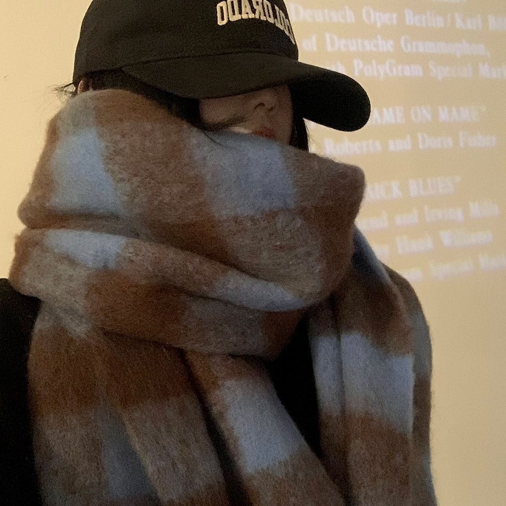 馬海毛圍巾披肩女韓版ins保暖加厚高級感藍色格子學生情侶圍脖男