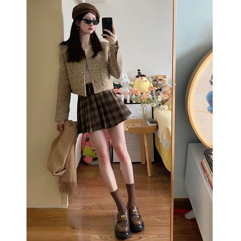 套裝女2023秋冬新款美拉德穿搭小香風短款正肩外套高腰百褶半身裙