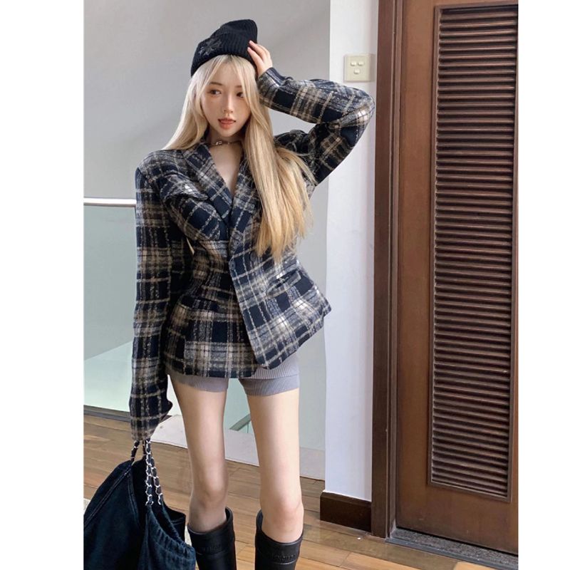 Niche design retro gray plaid wool suit for women autumn and winter high-end double-breasted college style coat jacket