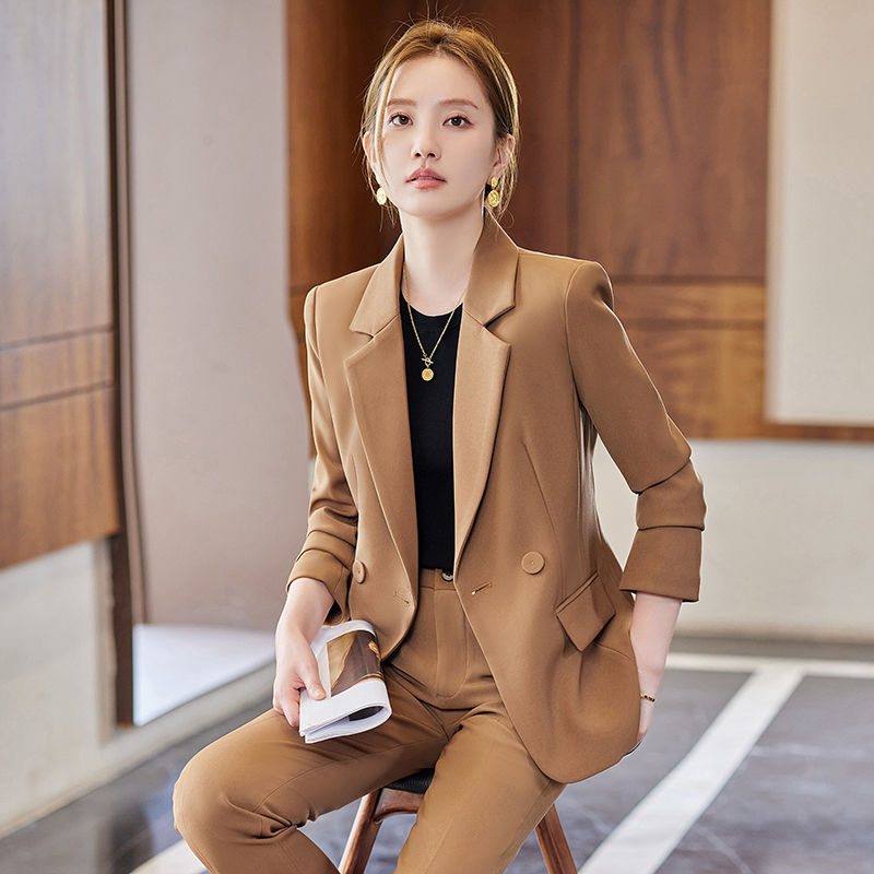 卡其色西裝套裝女2023新款高級感韓版時尚職業裝氣質女神范西服