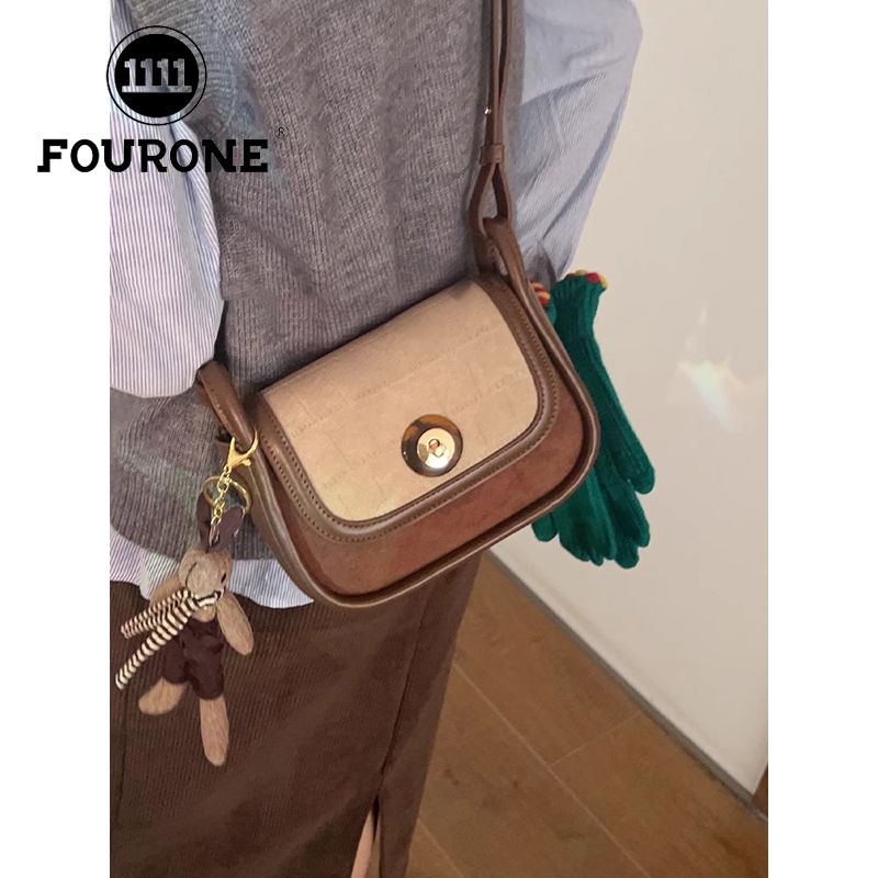 This year's popular retro small bag women's autumn and winter single shoulder crossbody bag casual versatile armpit small square bag