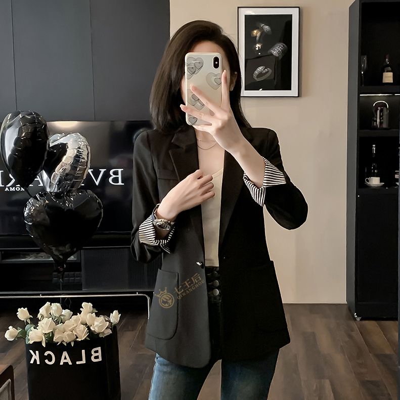 Women's small suit spring and autumn jacket 2024 new style high-end temperament age-reducing slimming professional suit top