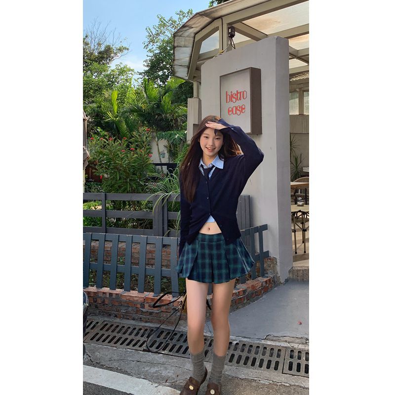 三件套女2023秋季新款學院風V領短款修身針織開衫襯衫格子半身裙