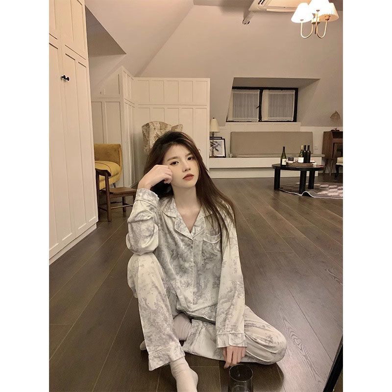 New pajamas for women, spring and autumn ice silk long-sleeved, thin, internet celebrity ins style, high-end, wearable home wear set