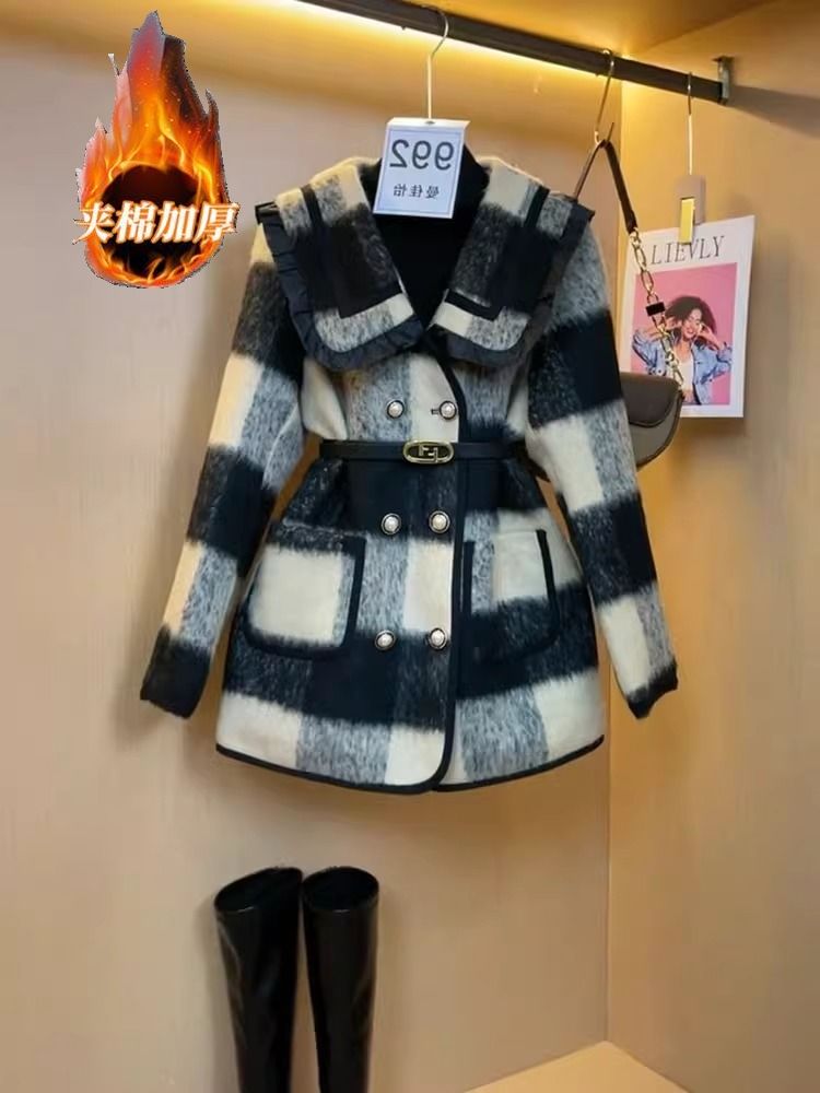 Autumn and winter this year's popular new cotton-padded small fragrant goddess style high-end large size fat MM 200 pounds plaid jacket