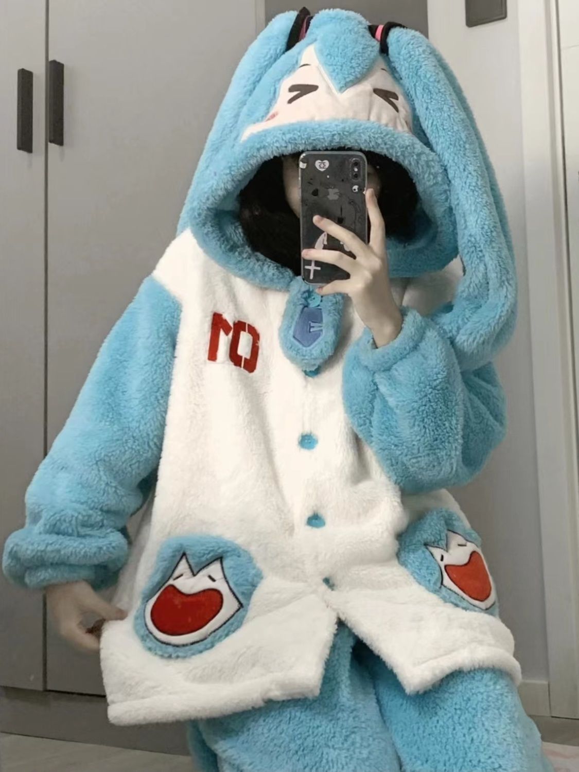 初音未來珊瑚絨睡衣女冬季加厚可愛卡通miku毛絨絨家居服冬天新款
