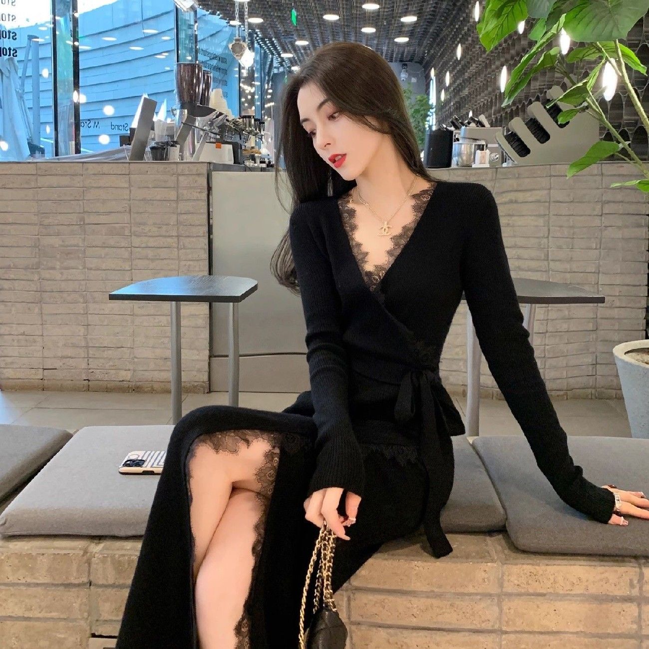 小香风时尚开叉针织连衣裙女装2023秋季新款性感气质修身黑色裙子