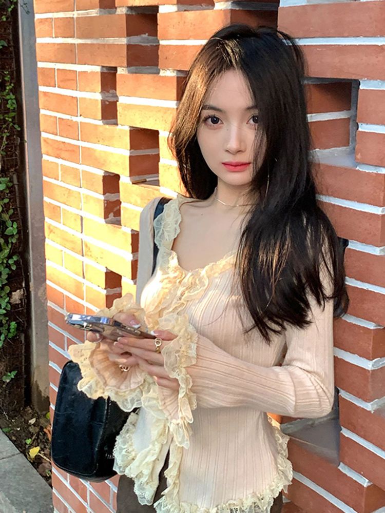 甜辣妹設計感蕾絲拼接木耳邊針織衫女秋冬高級感別致內搭打底上衣