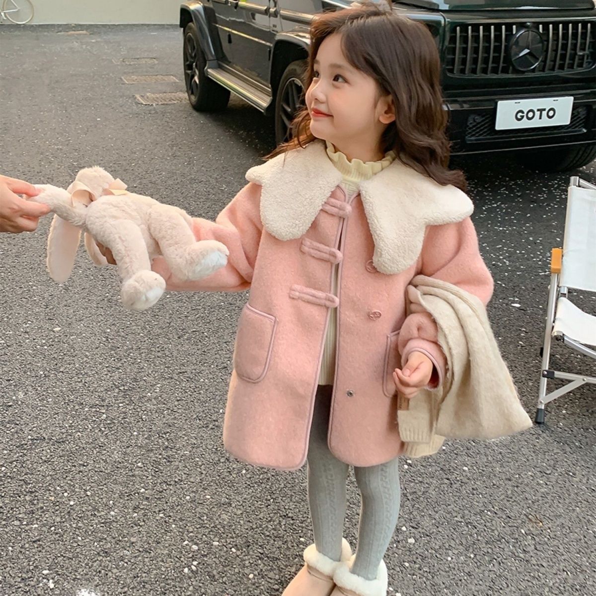 儿童毛呢秋冬季外套学院风娃娃领洋气加厚公主女孩宝宝外穿大衣