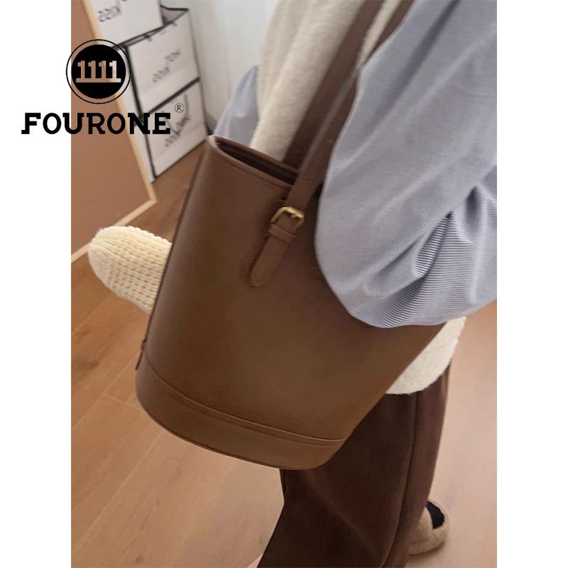 Large-capacity bag women's new single shoulder underarm bag high-quality work commuting retro bucket bag