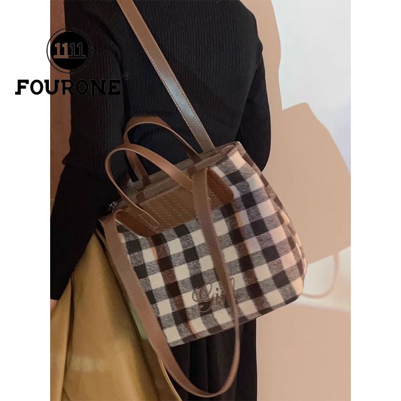 Niche retro armpit bag women's new shoulder handbag high-end versatile woolen bucket bag