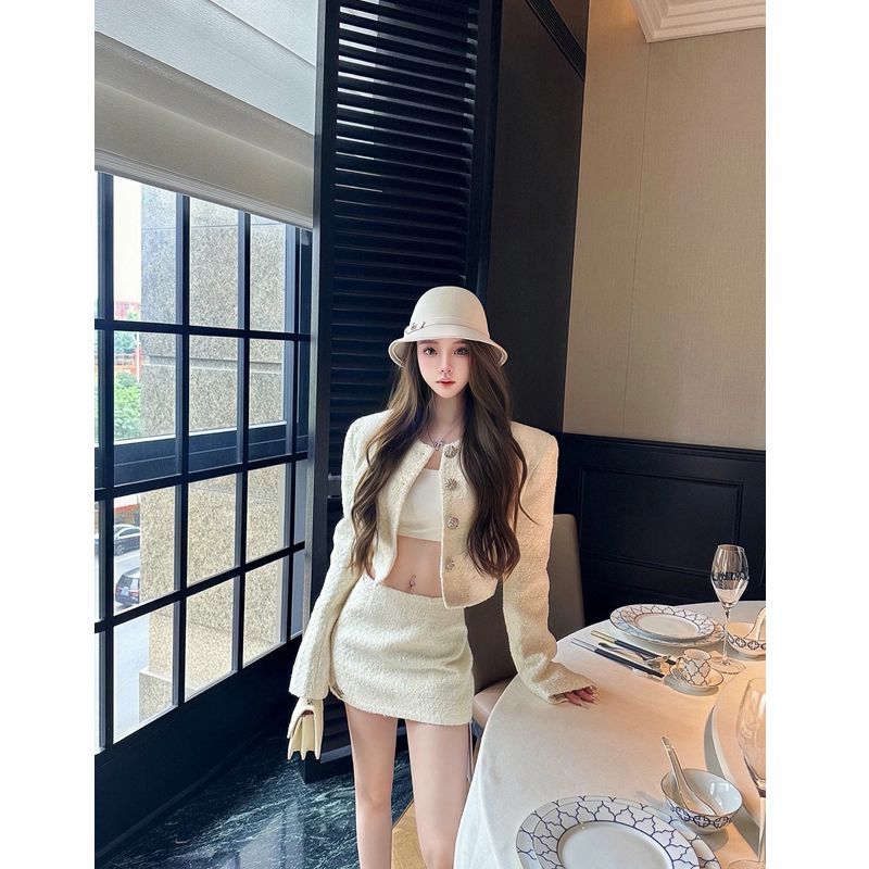 三件套女2023秋新款小香風辣妹短款上衣外套吊帶背心高腰包臀短裙