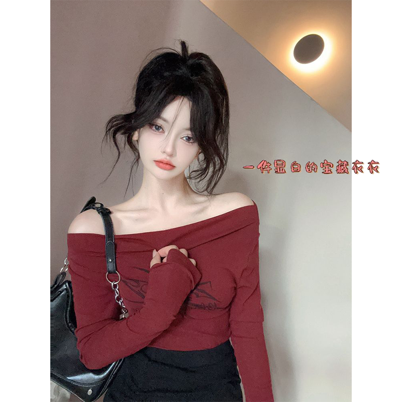 美式辣妹一字肩長袖T恤女裝秋季紅色印花修身收腰打底衫別致上衣