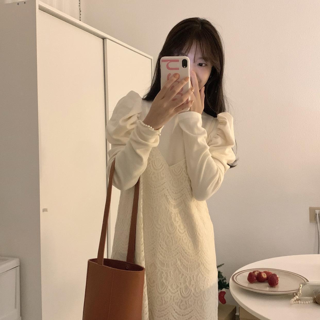 韓風chic法式氣質泡泡長袖打底衫+蕾絲鈎花吊帶連衣裙套裝女秋冬