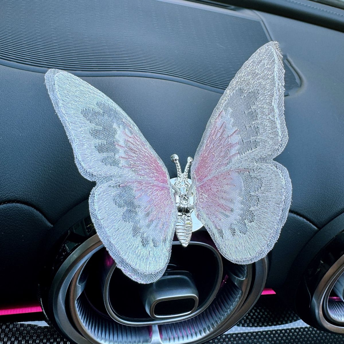 Moving butterfly car center console air outlet decoration car small ornaments healing car interior decoration creativity