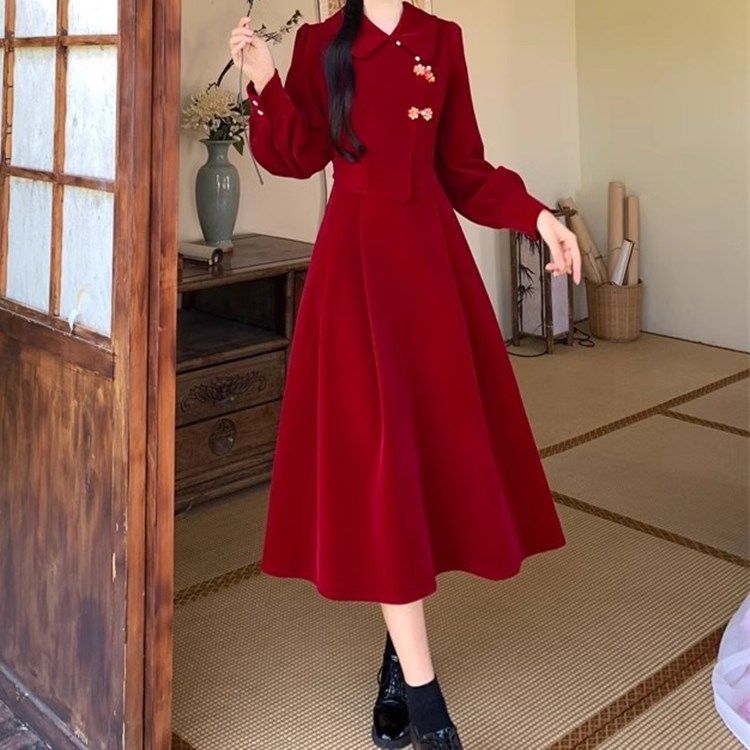 Pan buckle new medium and large size small fresh red engagement New Year skirt women's spring and autumn large size fat mm slim dress