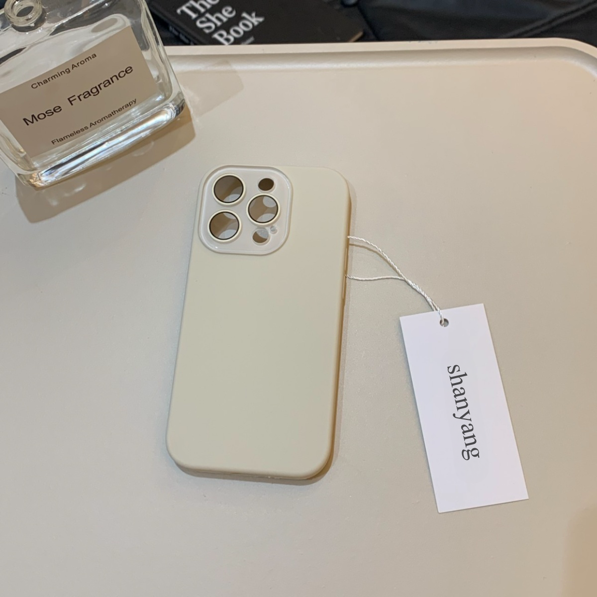 Ins light green liquid silicone 15 Promax phone case simple iPhone 14/13 skin feel matte soft_voghion.com