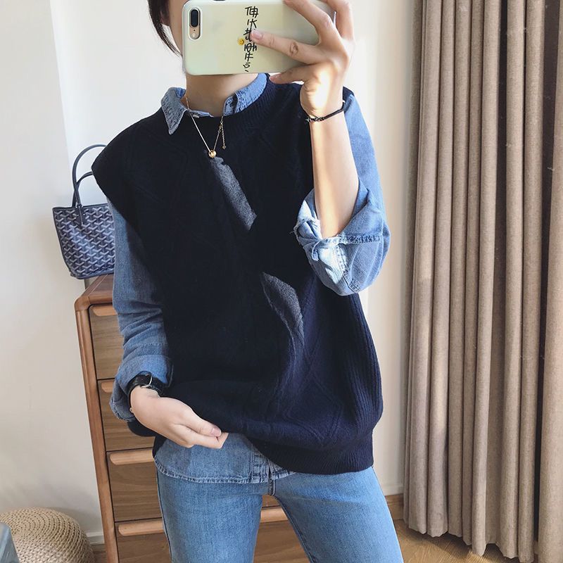 Retro round neck twist sweater vest for women autumn and winter layered loose outer waistcoat lazy style knitted top