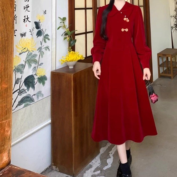 Pan buckle new medium and large size small fresh red engagement New Year skirt women's spring and autumn large size fat mm slim dress