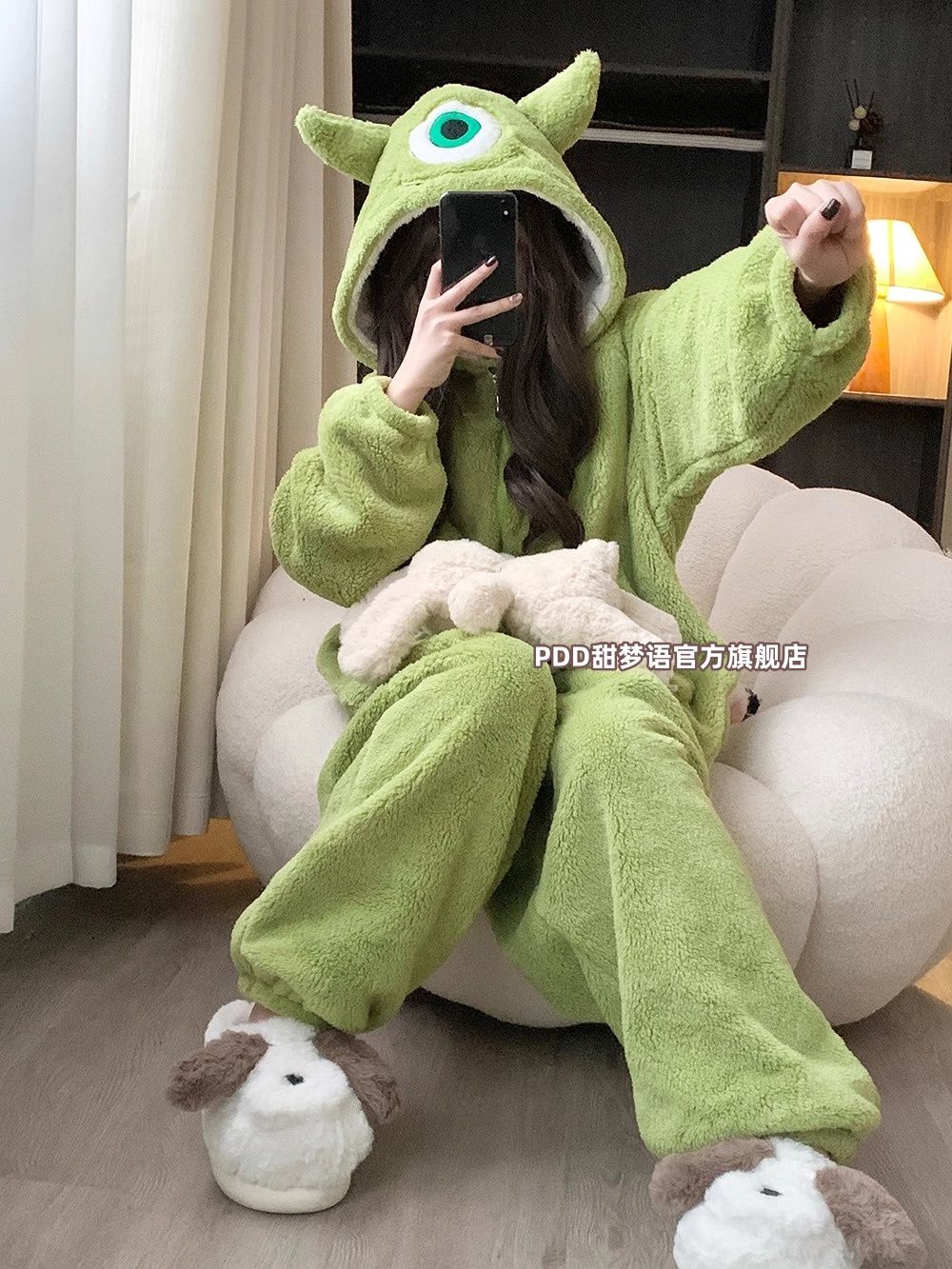 珊瑚絨睡連體睡衣女冬季加厚保暖法蘭絨卡通少女大眼仔家居服冬天